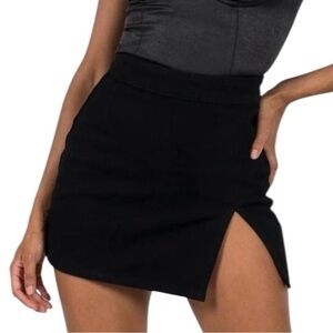 Lioness Women’s The Lola Black‎ Mini Skirt  Sz M